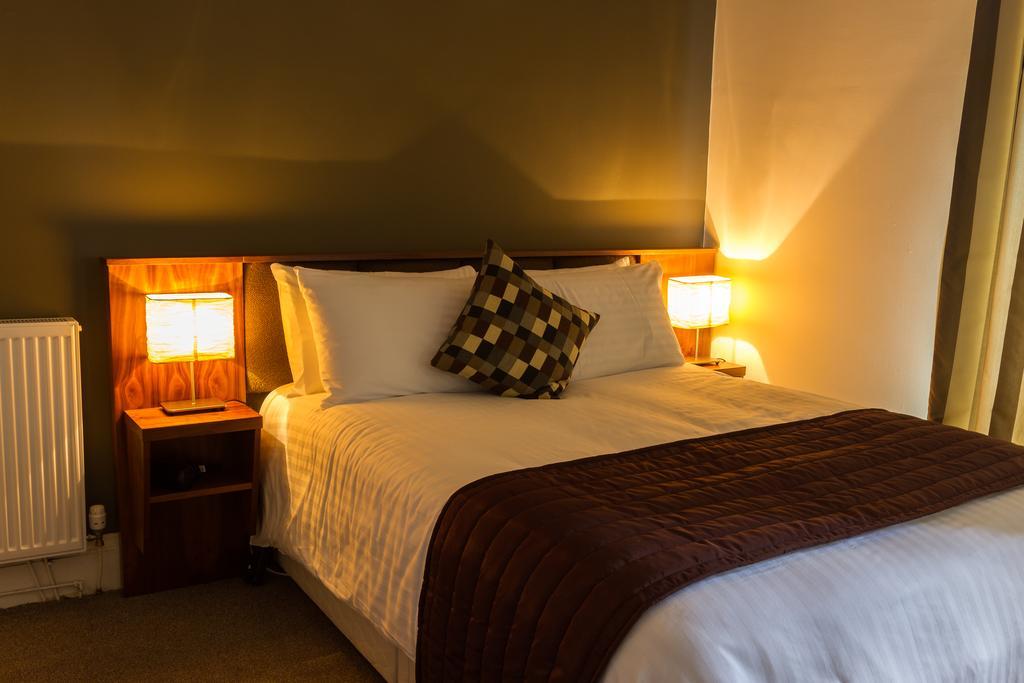 The Strathearn Hotel Dysart Exterior photo
