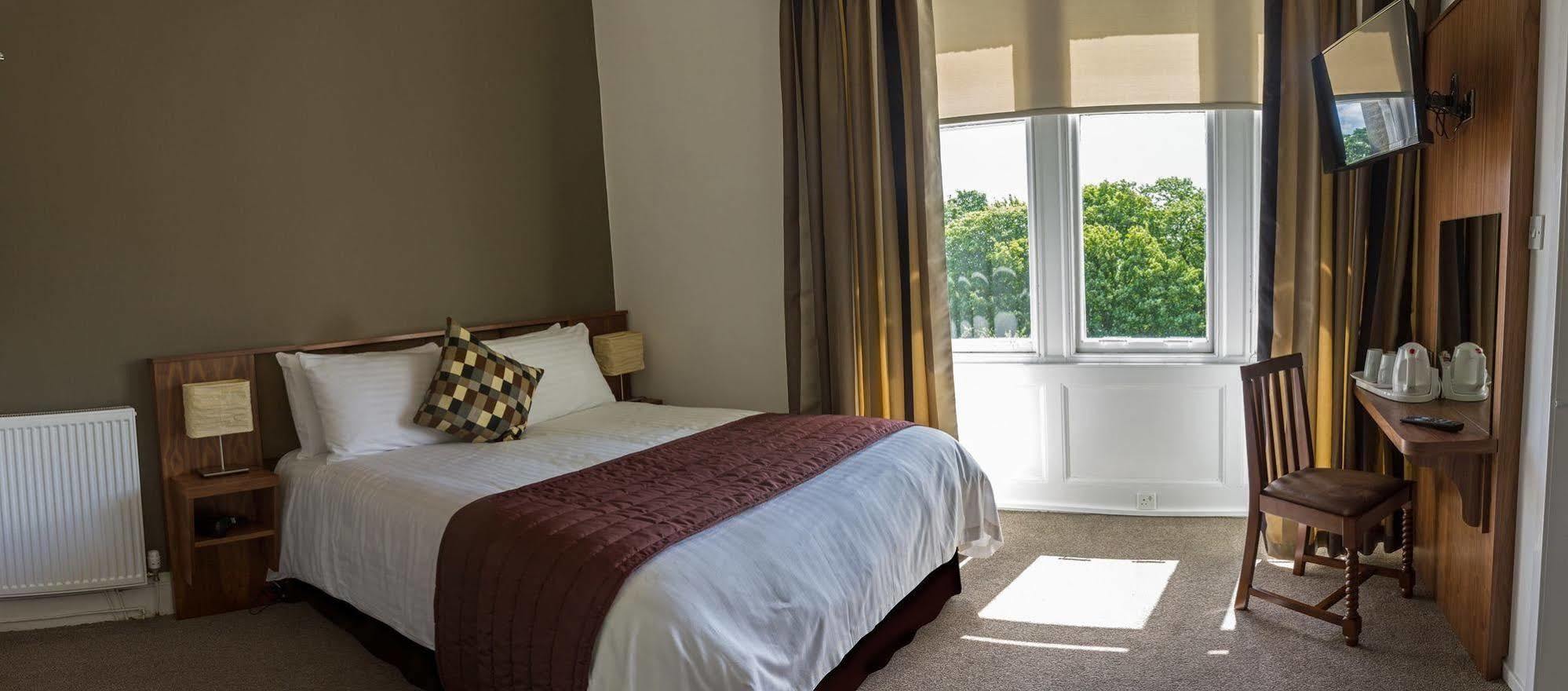 The Strathearn Hotel Dysart Exterior photo